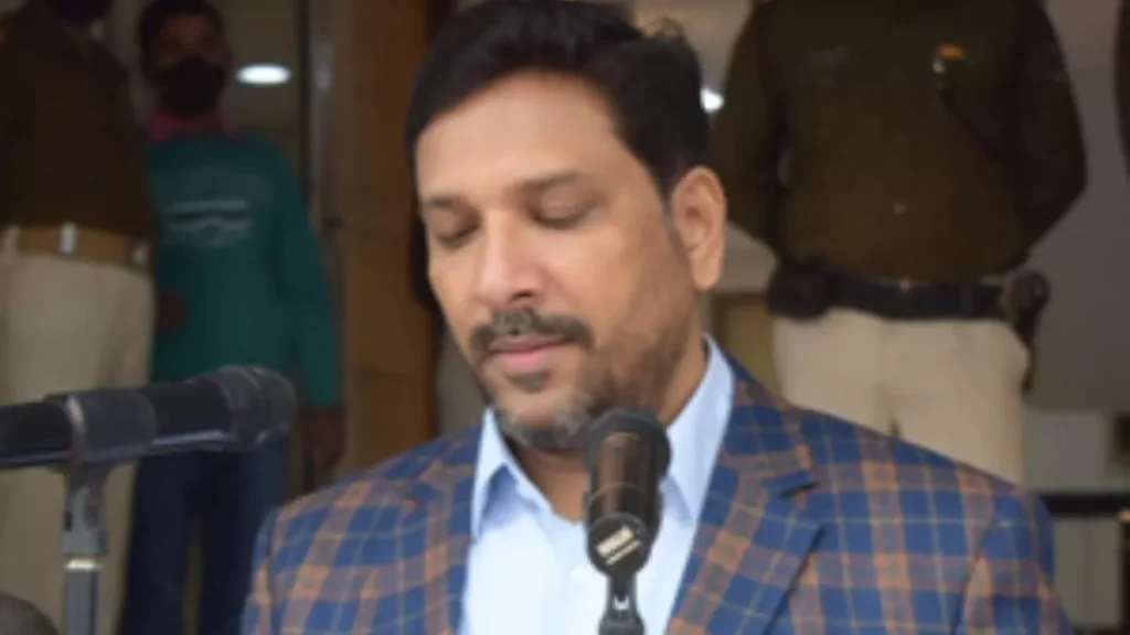 01_05_2025-ias_sanjeev_hans_23929234